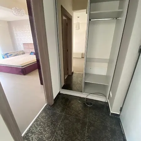 Naty's Apartament Lägenhet